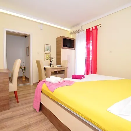 Studio Gradac 15282a Apartamento Gradac (Split-Dalmatia)